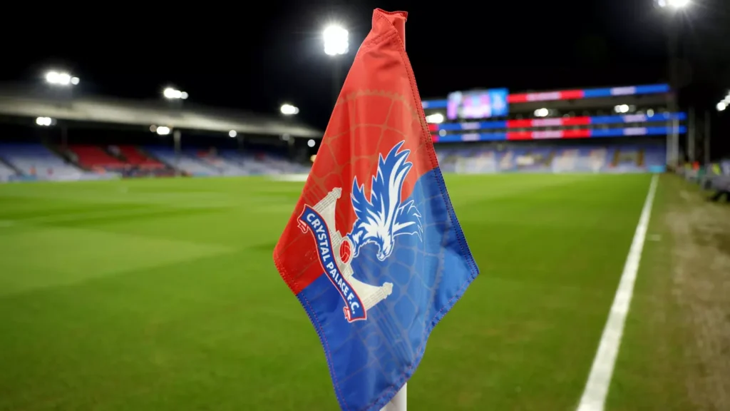 ฟ้าผ่ากลางเซลเฮิร์สท์ พาร์ค เจาะลึกเบื้องหลังและผลกระทบ เมื่อ "พาเลซ" ถูกยูฟ่าลงดาบ 1 คริสตัล พาเลซ